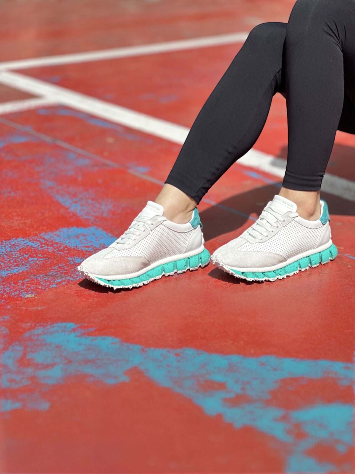 Sneaker Red Blue Style